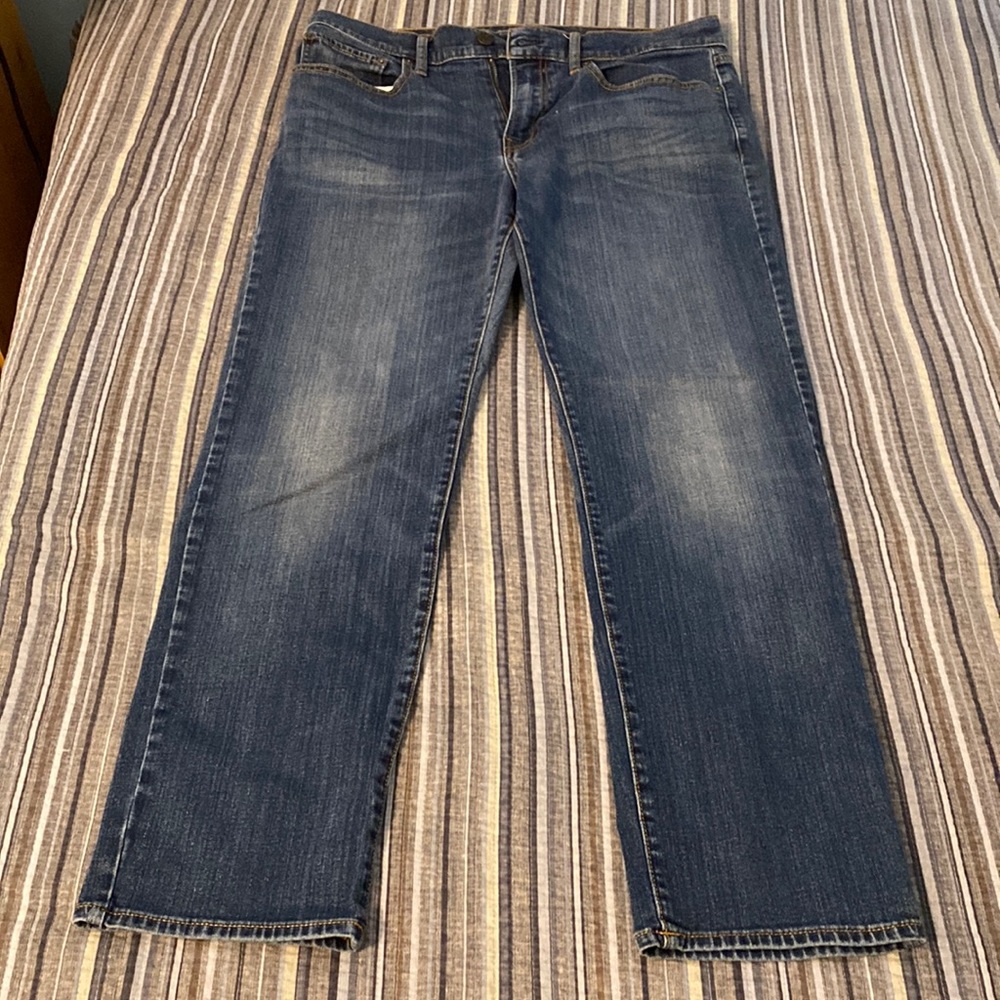 Lucky Brand Jeans, worn once, Men’s Size 34/30. Very good condition.